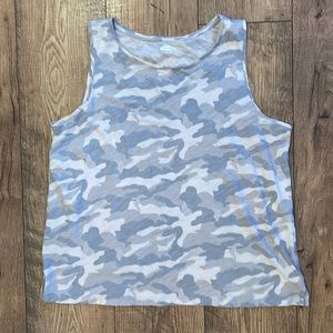 Old Navy gray camo tank top. Women’s size Large.